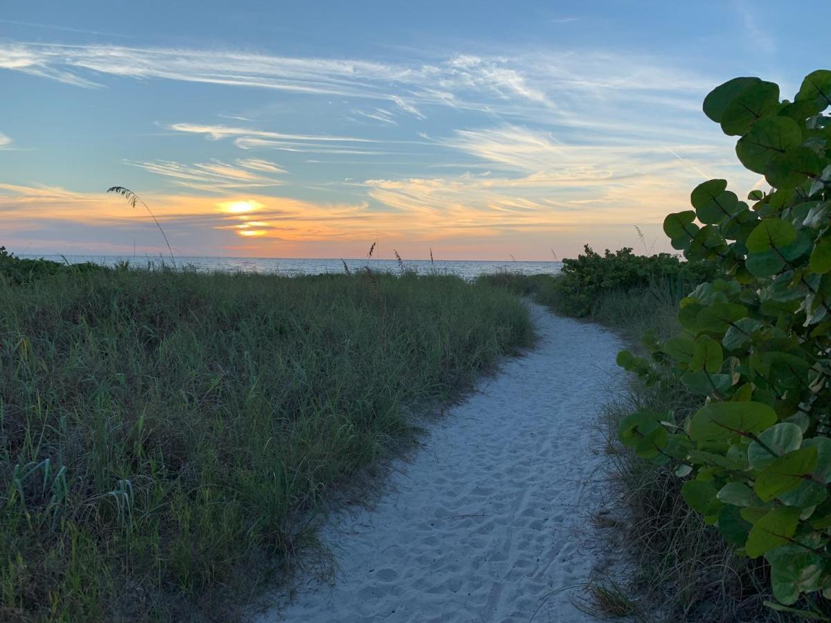 Twin Palms At Siesta Hotel Siesta Key Bagian luar foto